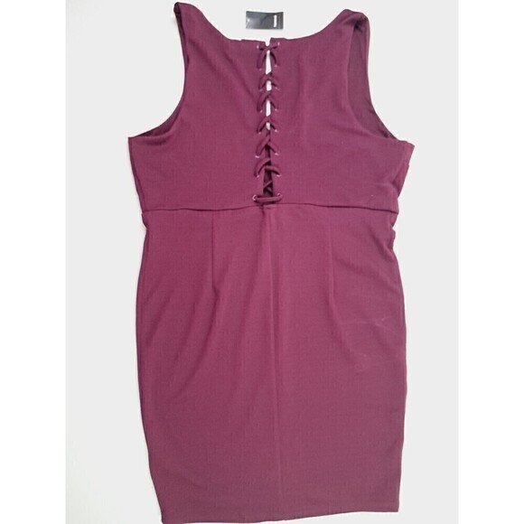 TORRID Dress SZ 2 (18 20) Lace Up Back Bodycon Burgundy Knee Length Sleeveless - Picture 5 of 6